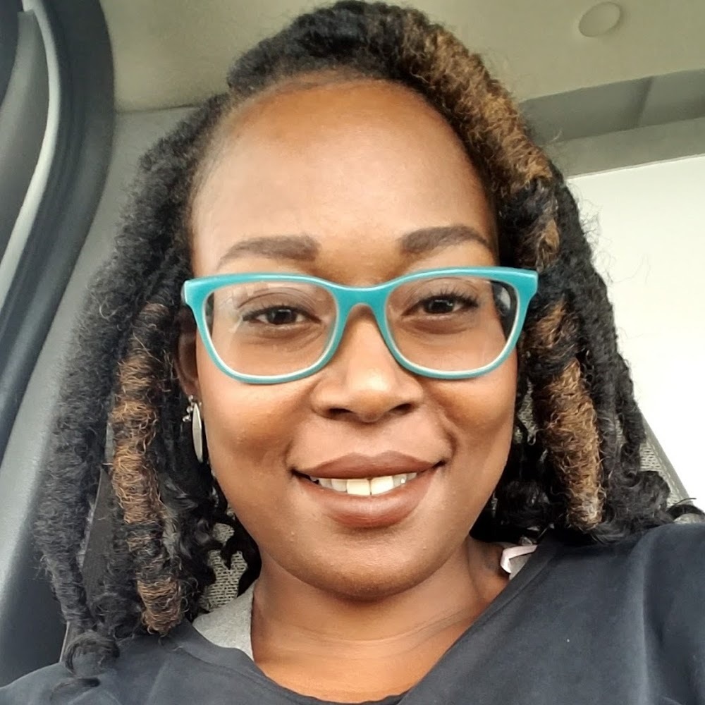 Meet your Posher, Resa